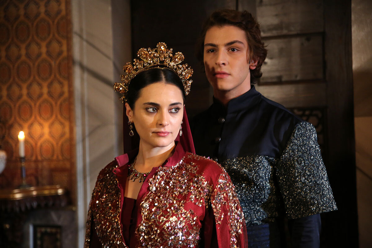 Образ Халиме-султан и ее сына Мустафы в сериале «Великолепный век. Империя Кесем»