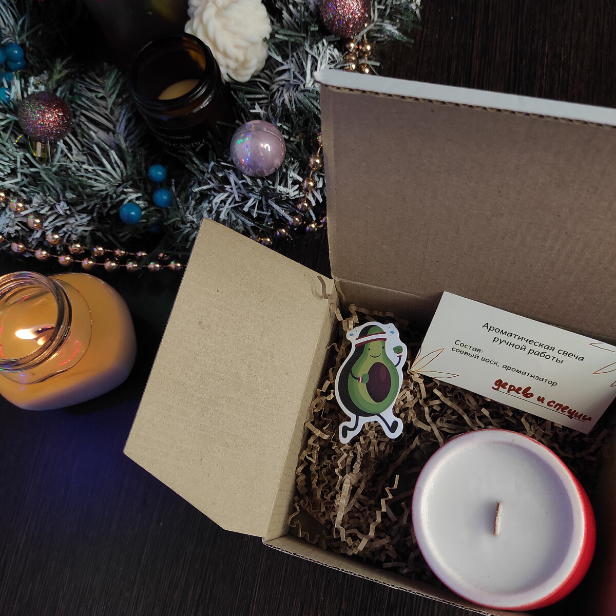 Упаковка свечи, не хватает пупырчатой пленки