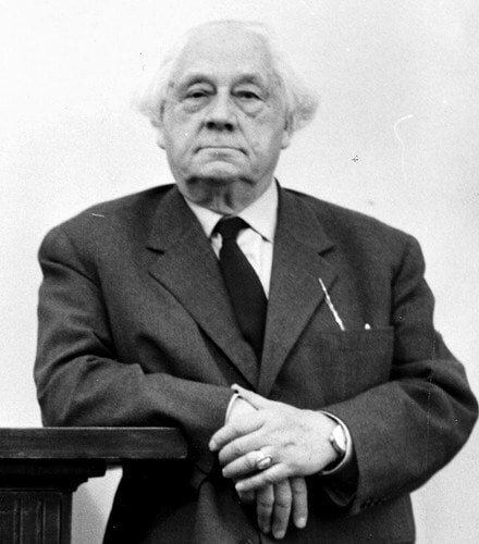 Степун Фёдор Августович (1884-1965) - русско-немецкий философ, близкий Баденской школе неокантианства, социолог, историк, литературный критик, общественно-политический деятель, писатель.