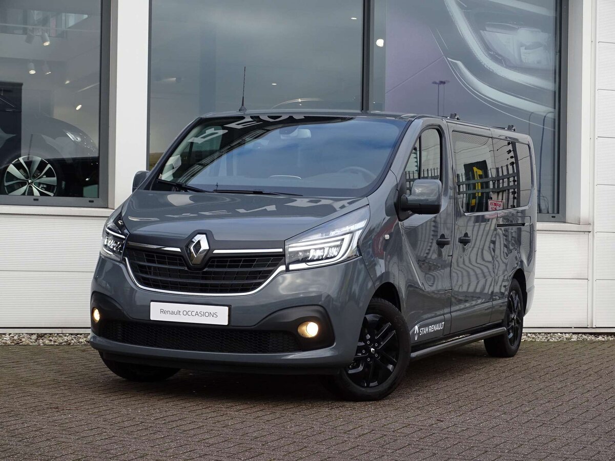 Renault Trafic (X82) — что нужно узнать о нем перед покупкой? | Автодрайв |  Дзен