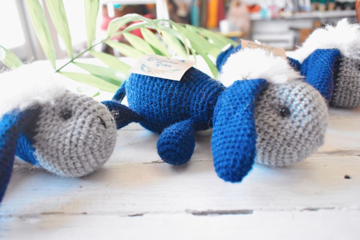 Мастер-класс вязания крючком игрушки Ослик