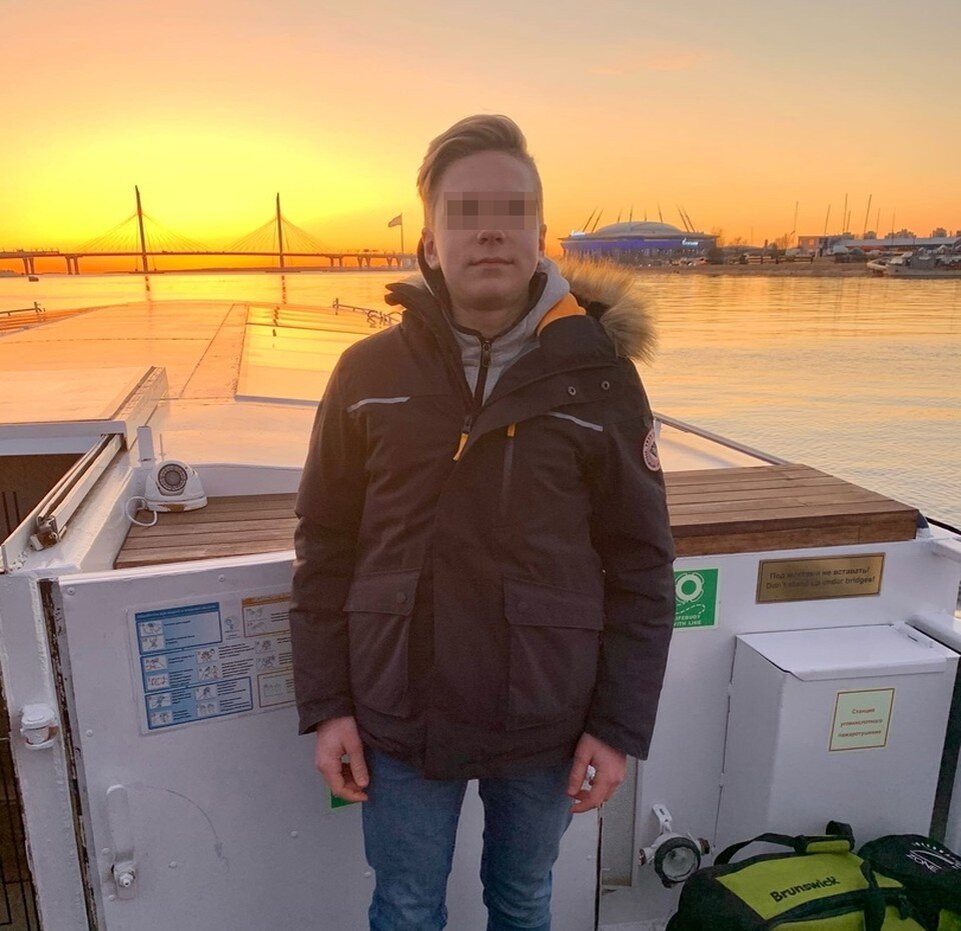     Сева перешел в восьмой класс, но хоккей он любил гораздо больше учебы. Фото: СОЦСЕТИ