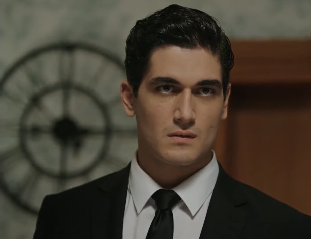 Подлец (2015). Подлец 2. Режиссер фильма подлец. Высказывание о людях подлецах. Происхождение слова сволочь.