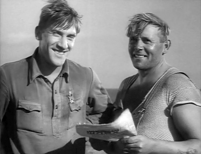 Источник изображения: кадр из фильма «Трактористы».