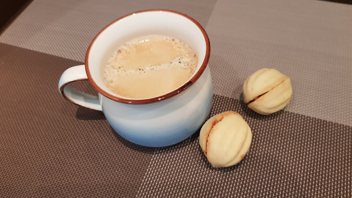 Кофе и орешки с вареной сгущенкой Ozon fresh