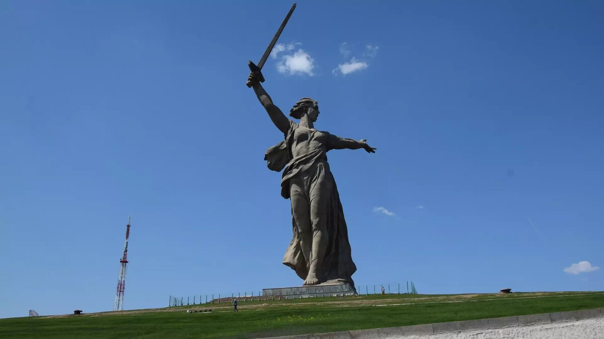     Помещение ресторана «Ари100крат» у подножия Мамаева кургана собственники продают за 39 млн рублей, согласно информации на сайте бесплатных объявлений.