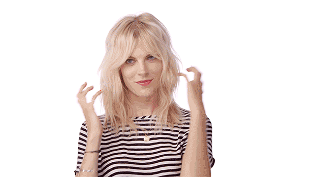 Кто сказал, что девушка в тельняшке это не соблазнительно?