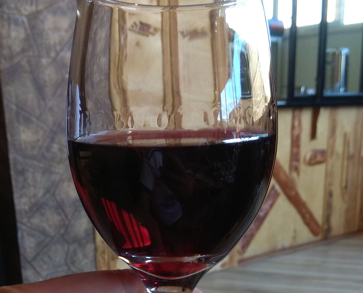 Арени резерв. Сухое вино.