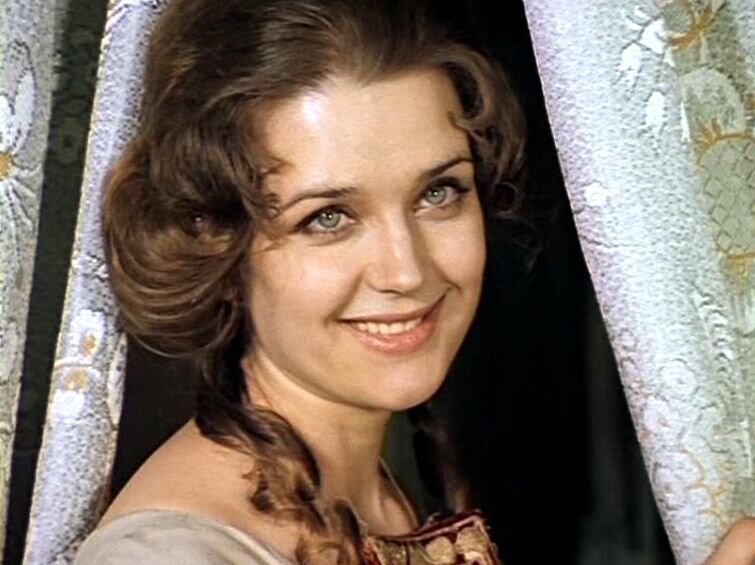 Ирина Алфёрова в роли Констанции Бонасье в фильме "Д'Артаньян и три мушкетёра" (1979)