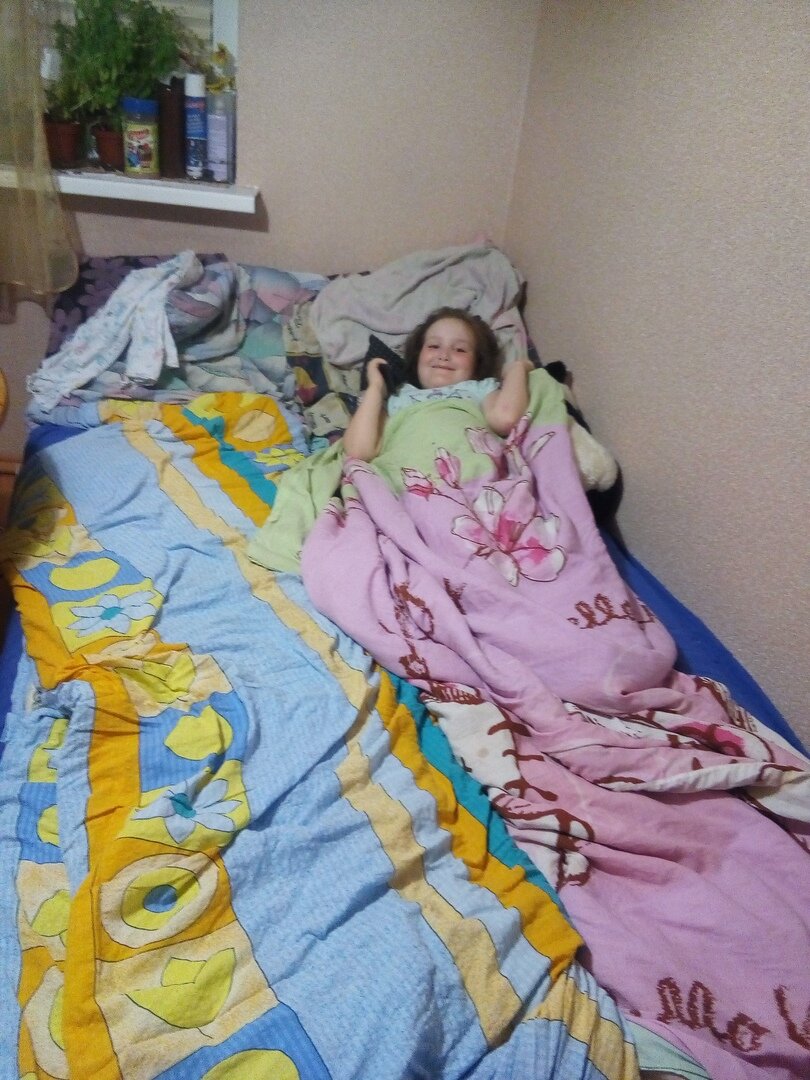 Кое-кто решил сегодня спать со мной)