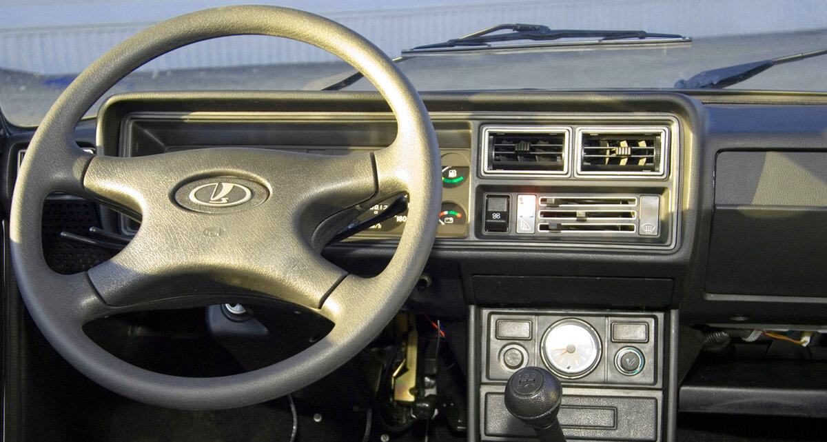 Салон автомобиля ваз 2107