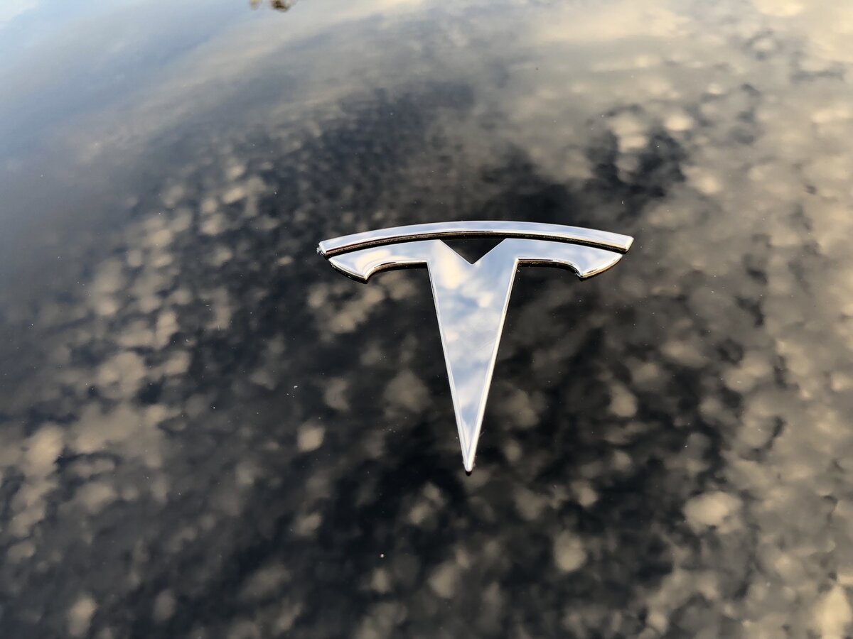 T — Tesla