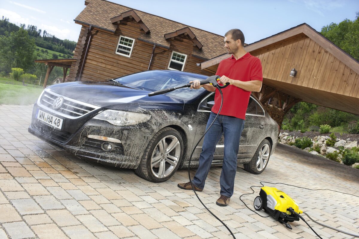 Правильно мыть автомойкой. Karcher 5.200. Мойка машина Керхер машина. Мойка для машины Керхер. Минимойки Керхер мойка машины
