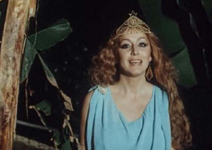 Эльвира Зубкова. Та самая Пилар из "ТАСС уполномочен заявить...". Нетленка Дзен