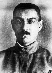 Николай Михайлович Потапов. C 18 марта 1901 года — помощник военного агента в Вене. С 10 июня 1903 года — военный агент в Черногории. С началом Первой мировой войны оставался в Черногории, представлял русское командование при черногорском Главном командовании. Генерал-майор. В 1916 году отозван в Россию и 10 августа того же года назначен начальником эвакуационного управления Главного управления Генерального штаба (ГУГШ). С 27 ноября 1916 года — начальник эвакуационного и по заведованию военнопленными отдела ГУГШ. После Февральской революции 13 апреля 1917 года был назначен генерал-квартирмейстером ГУГШ. Был одним из первых представителей высшего военного командования, который пошел на сотрудничество с большевиками и начал предоставлять им необходимую информацию ещё до прихода их к власти.