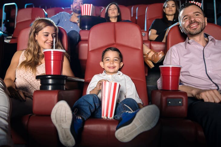  By antoniodiaz / Shutterstock.com 