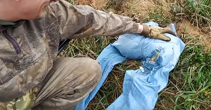 Попу порвало на «британский флаг».