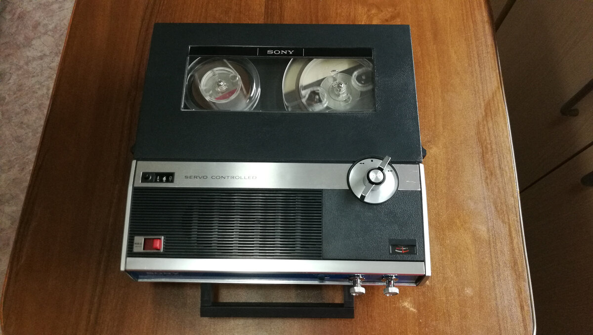 The Sony TC-222-A Portable Reel-to-Reel Tape Recorder 