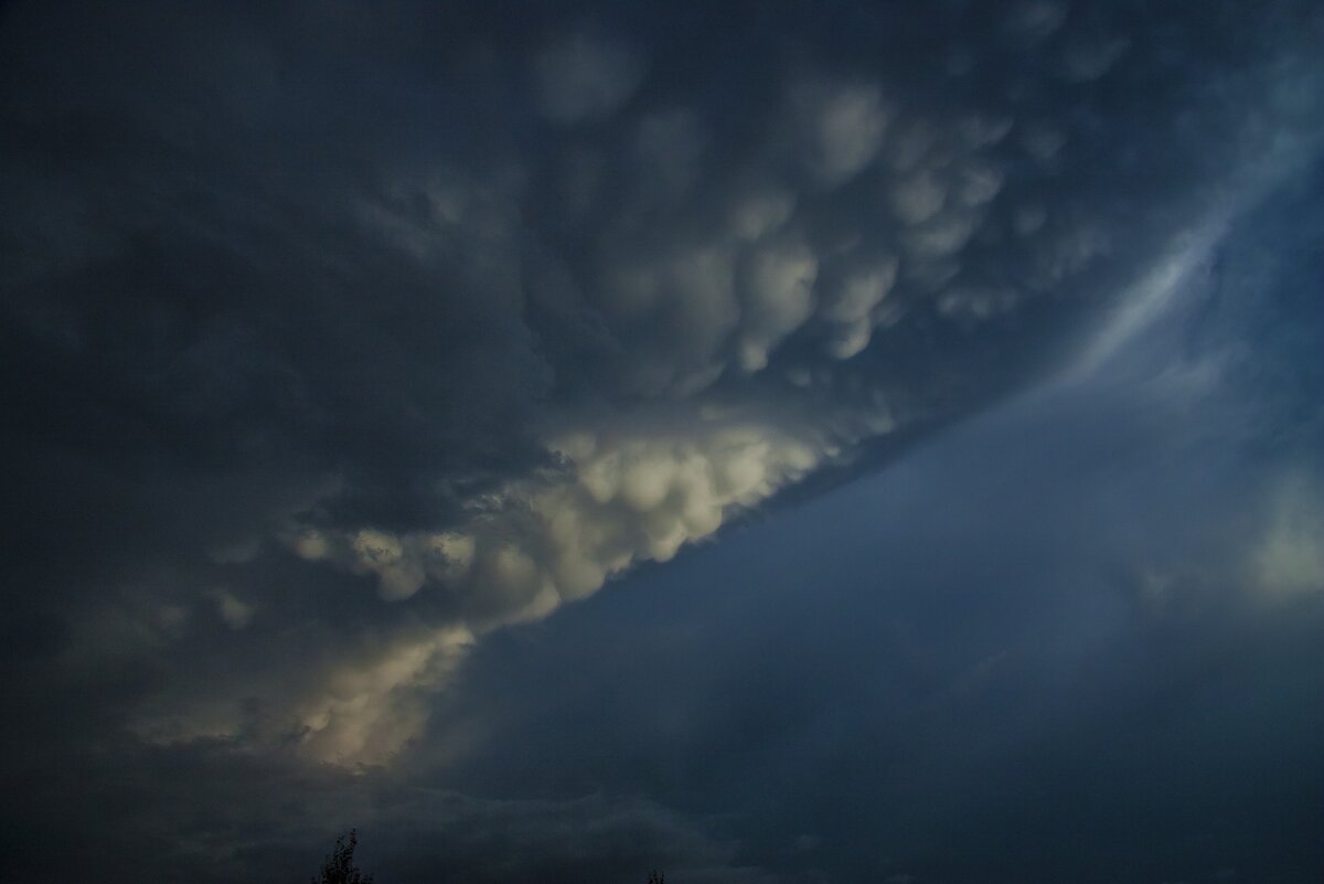 В июле 2018 в Смоленской области гремело сверкало но дождя так и не случилось