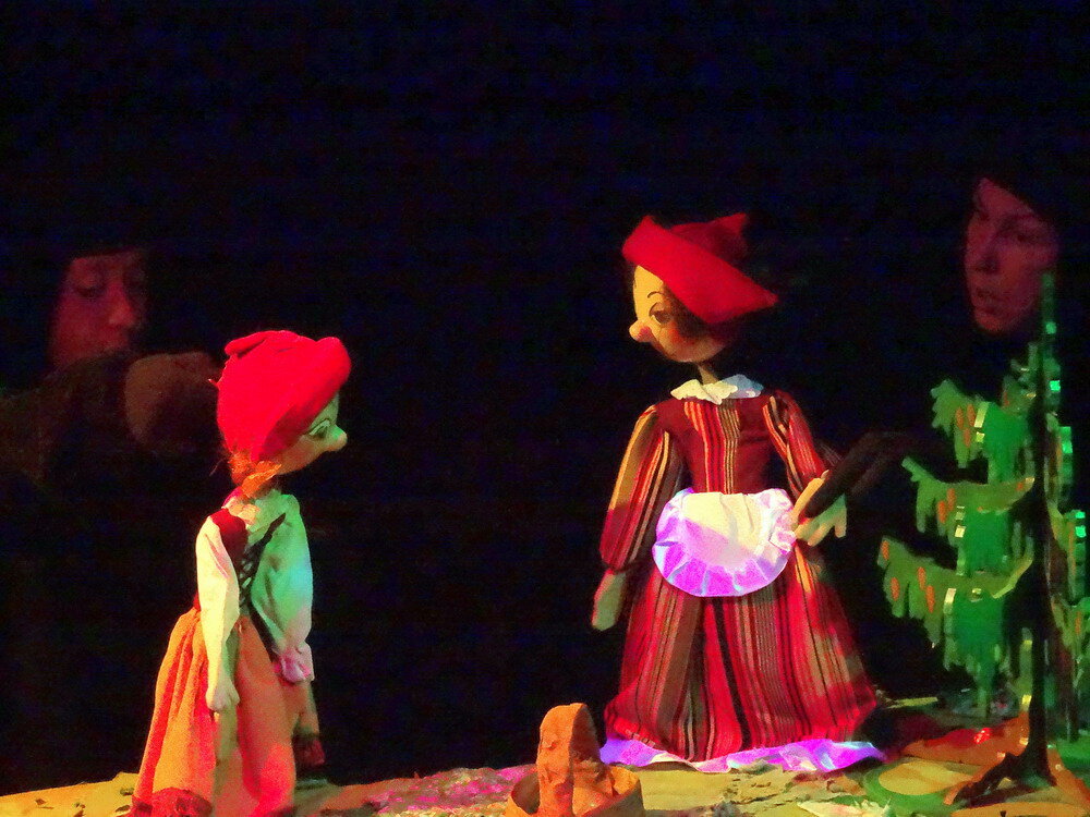 Спектакль "Красная шапочка" (театр А-Я)