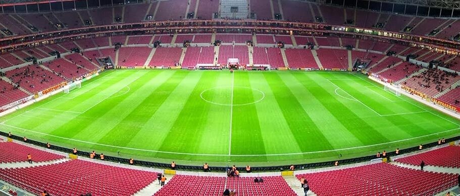 Стадион  «Тюрк Телеком Арена»