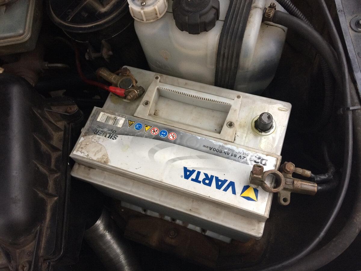 с тумблером больше не надо будет постоянно снимать клеммы с аккумулятора.