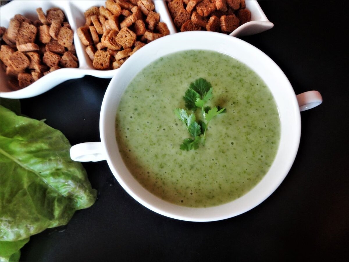 Нежнейшая консистенция у салатного супчика