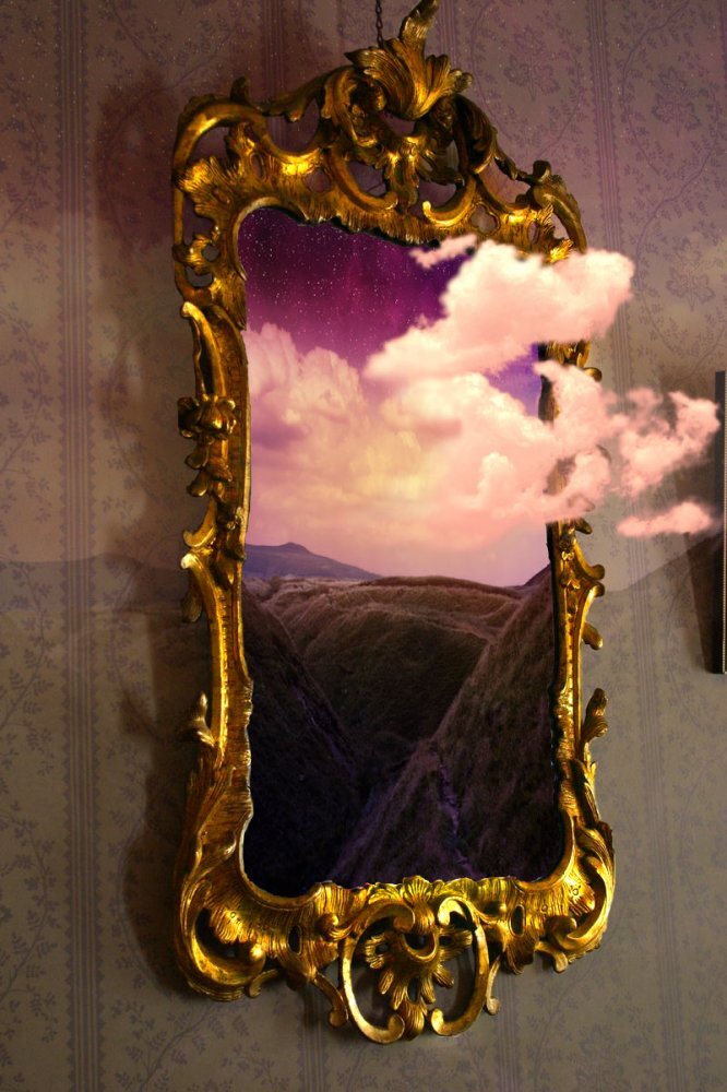 Зеркала не столь просты, как кажется (картинка взята из свободного доступа)