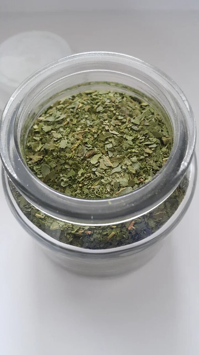 Измельчённого  листа потребуется в 2 раза меньше