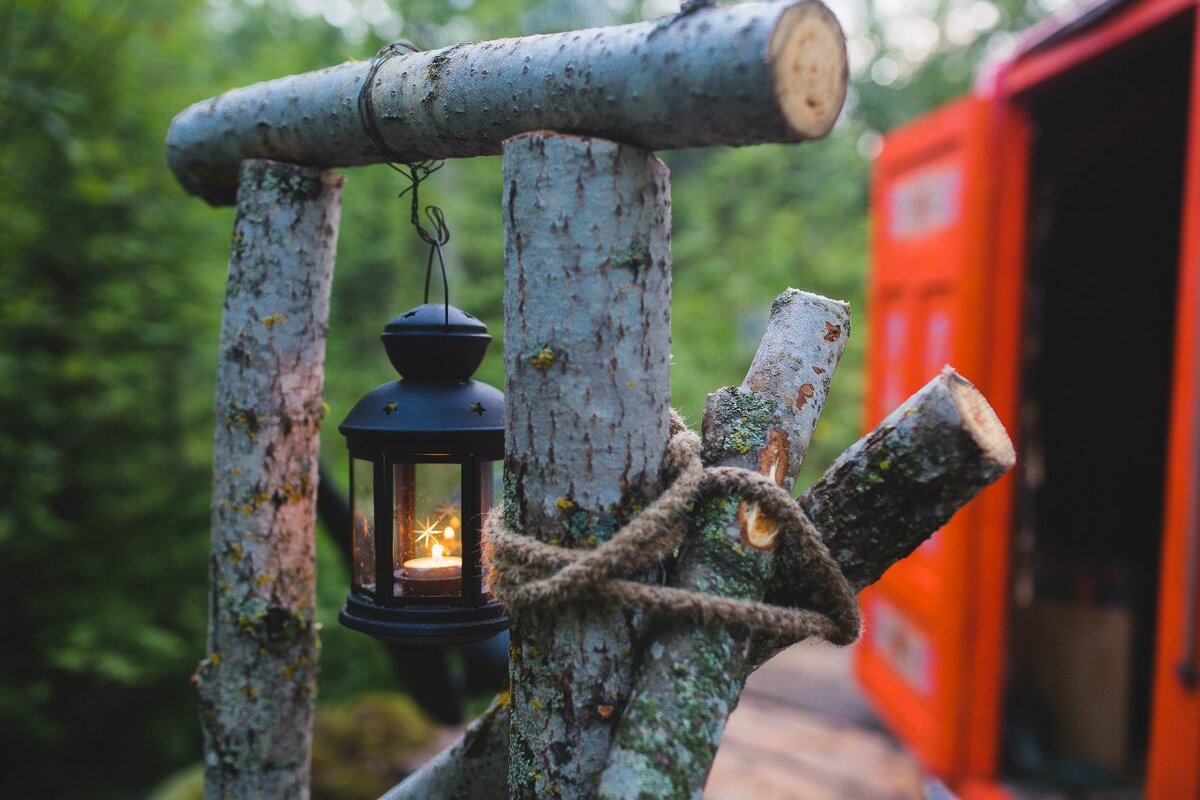 Фонарик их Икеи очень гармонично вписался