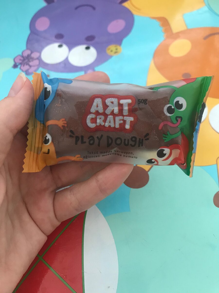 Покажу один из них, так как сфотографировать все не удалось. Как говориться в большой семье не щёлкают......)))))