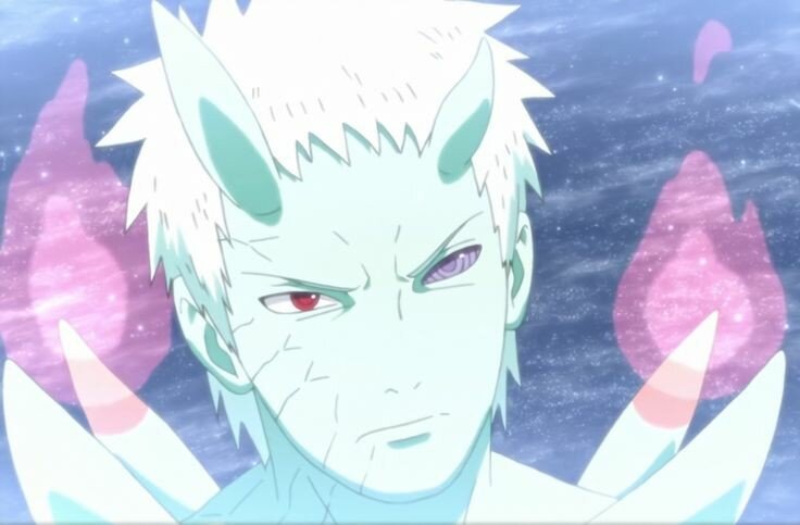 Но его подобрали и с помощью клеток первого хокаге Хаширамы восстановили ему часть тела которую раздавило камнем. Как оказалось это был Мадара Учиха.