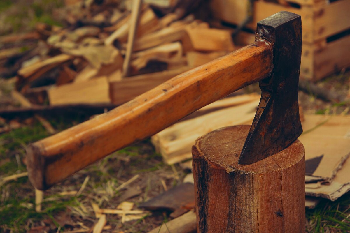Делаем приспособление для колки дров своими руками