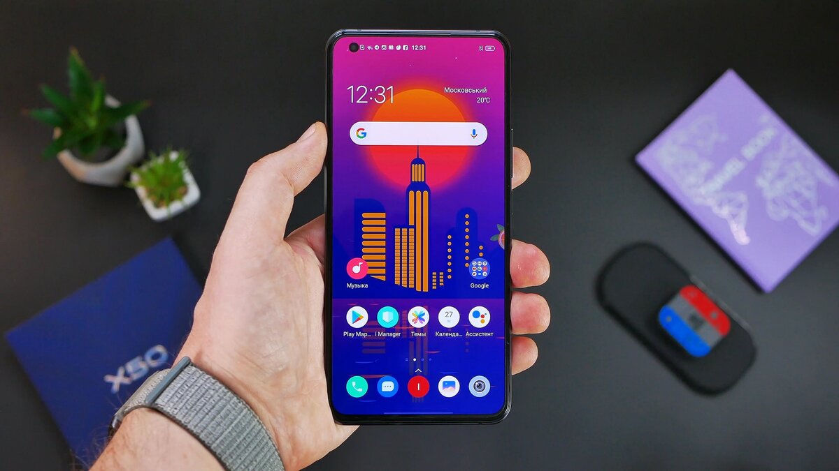 Смартфон экран 90 гц. DC dimming Sony. Лучшие камерофоны 2021 до 30000. Лучшие камерофоны август 2021 года. Смартфон Росо мерцание при фото.