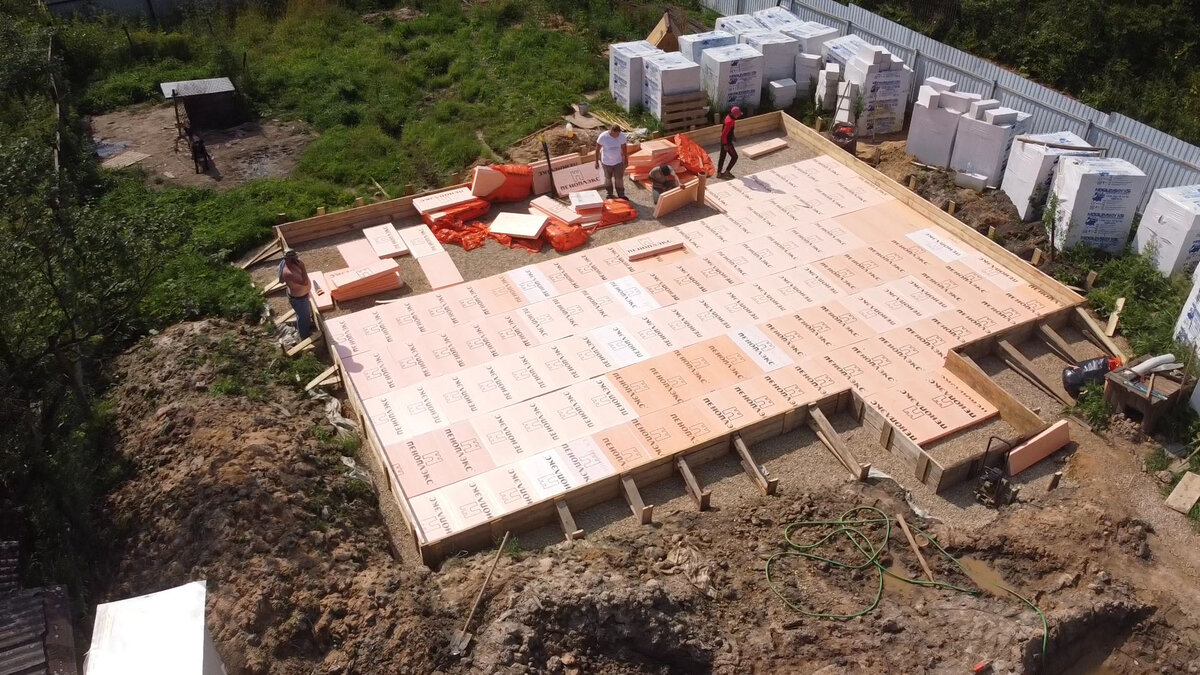 Строительство фундамента