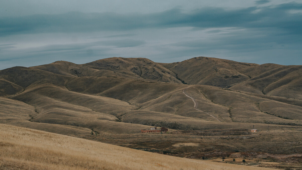 На фото Подкунинские горы , что на побережье Енисея. 