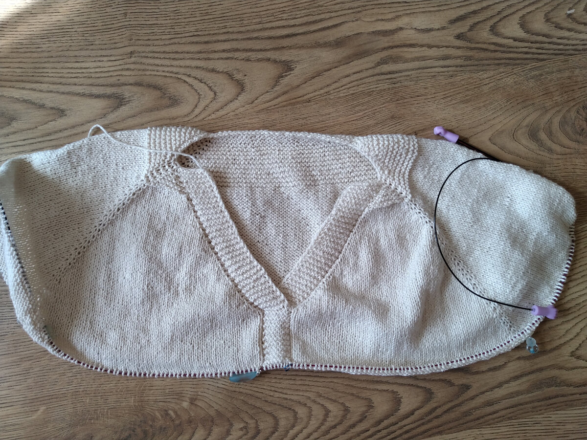 Практически традиция - начинать вторую часть с разделения петель 