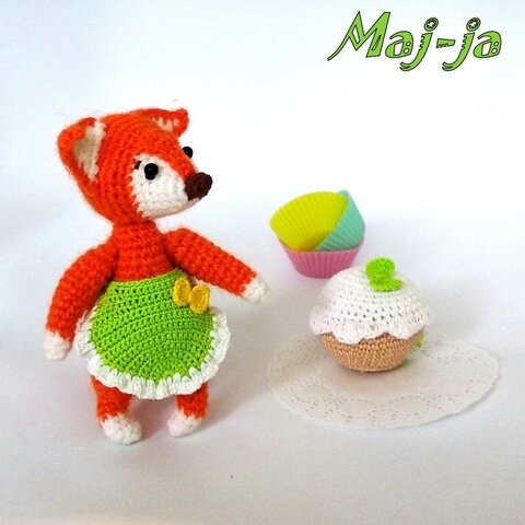 такой фартучек подойдет и для игрушки, и для куколок