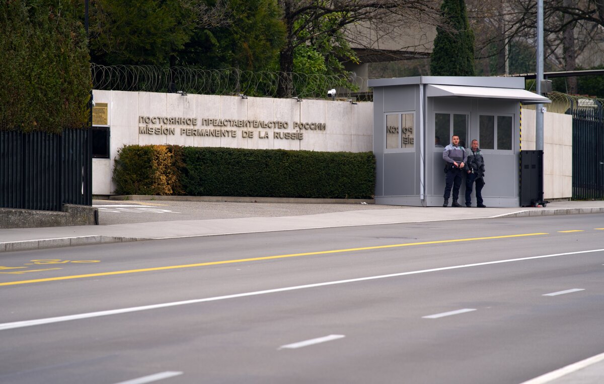    Здание постпредства России при ООН в Женеве  Michael Derrer Fuchs/Shuttestock/Fotodom