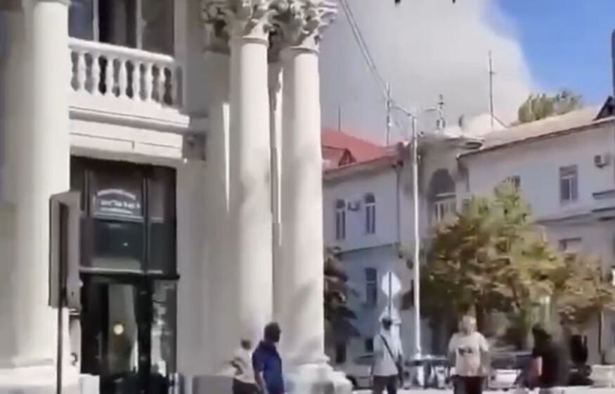    По штабу Черноморского флота в Севастополе нанесен ракетный удар