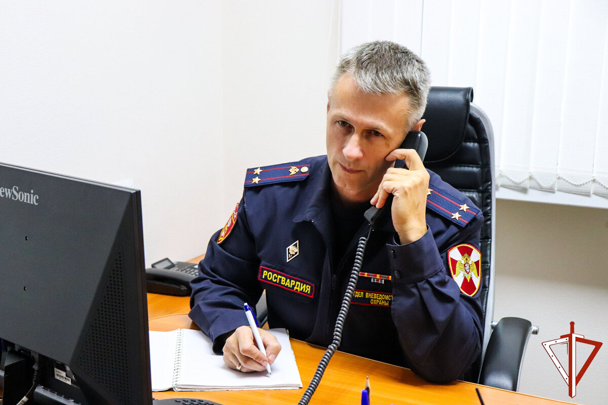 начальнику отдела вневедомственной охраны. махмудов эльдар айдынович. начальник отдела вневедомственной охраны. вневедомственная охрана мвд. начальник отдела вневедомственной охраны.