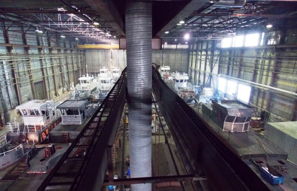 Стапели судостроительного цеха
