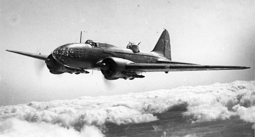 Авиация дального действия в небе...