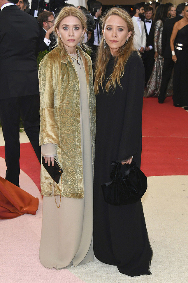 Мэри-Кейт и Эшли Олсен, Manus x Machina: Fashion in an Age of Technology, 2016