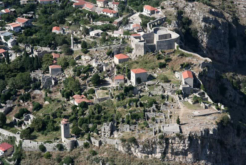 Источник фото http://auto-travel.me/blog/2012/01/20/gorod-bar/