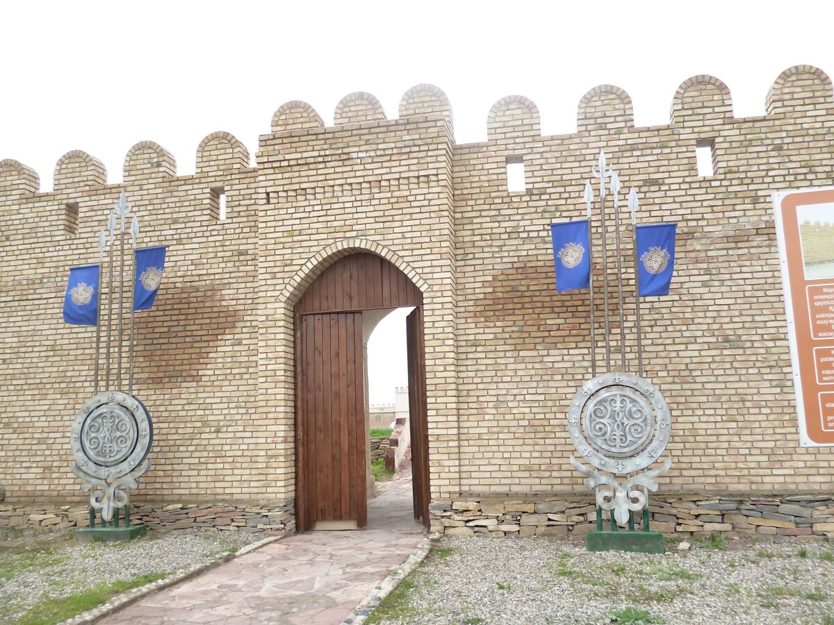 В каком году построили караван сарай