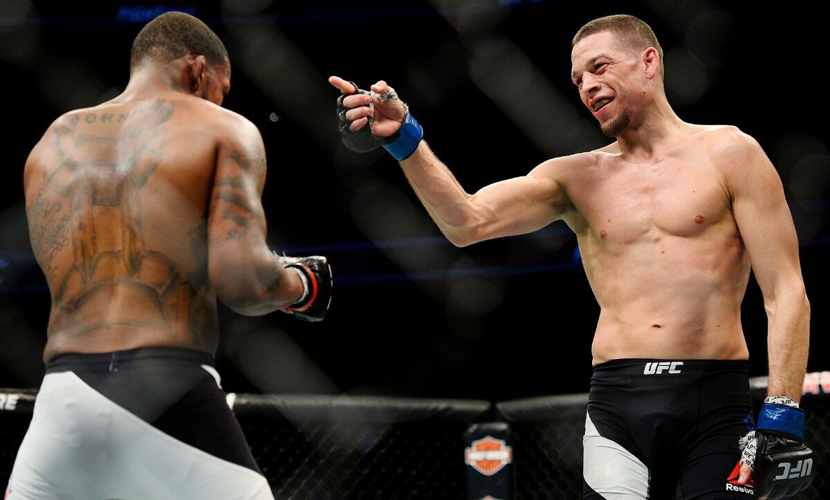 Великолепный поединок, в котором Нейт Диас показал свою хладнокровность и уверенность в поединке, несмотря на значимое количество поражений, спортсмен в основном, проигрывал решением, так что не известно, что происходило бы с соперником, если бы бой длился до того момента, пока один боец не сдастся.