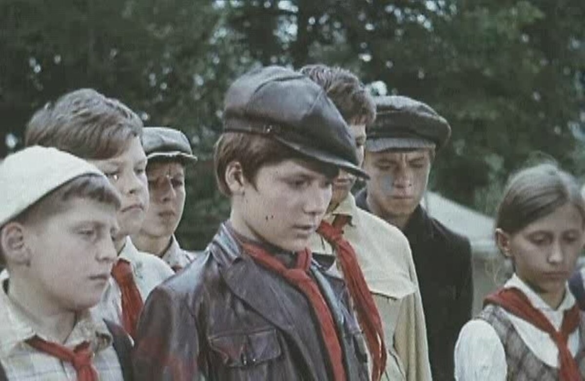 Вышел 1974. Бронзовая птица фильм 1974. кортик бронзовая птица фильм. бронзовая птица (николай калинин) [1974,. бронзовая птица 1974 кадры.