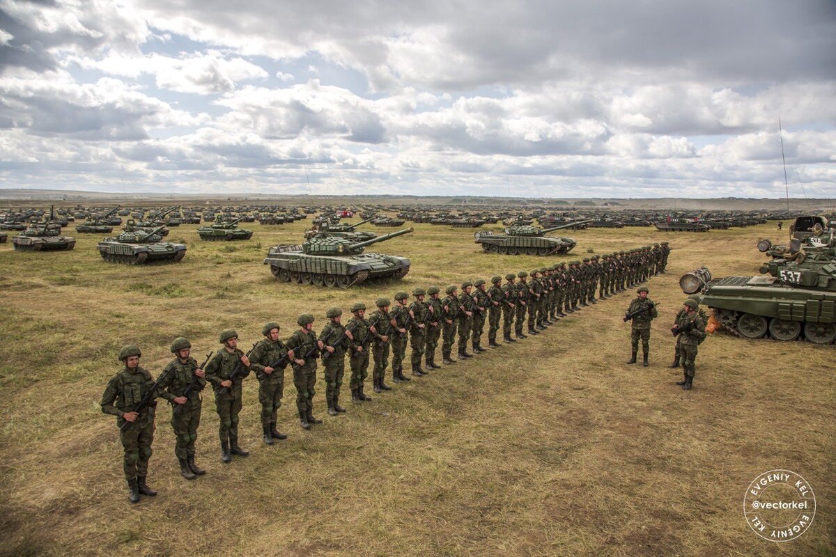 Остановиться войско. Учения Восток 2018 Цугол. Маневры Восток 2018. Военные учения Запад 2018.