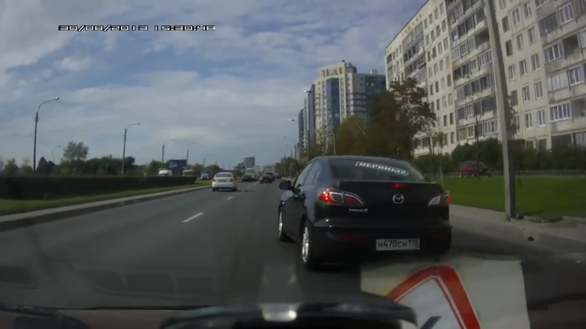 Штраф за невключенный поворотник - нужен: почему некоторым так сложно "поморгать"? 